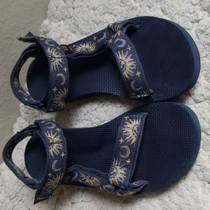Teva Universal in cute star pattern
